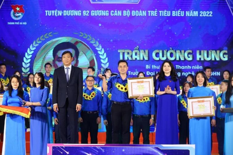 Tiến sĩ An tham gia hoạt động cộng đồng