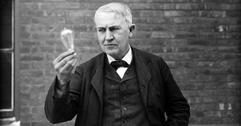 Bóng đèn sợi đốt của Thomas Edison