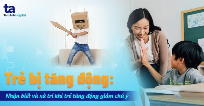 Chú tiểu chơi với các bạn đồng tuổi