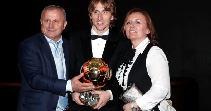 Luka Modrić nhận giải Quả bóng Vàng